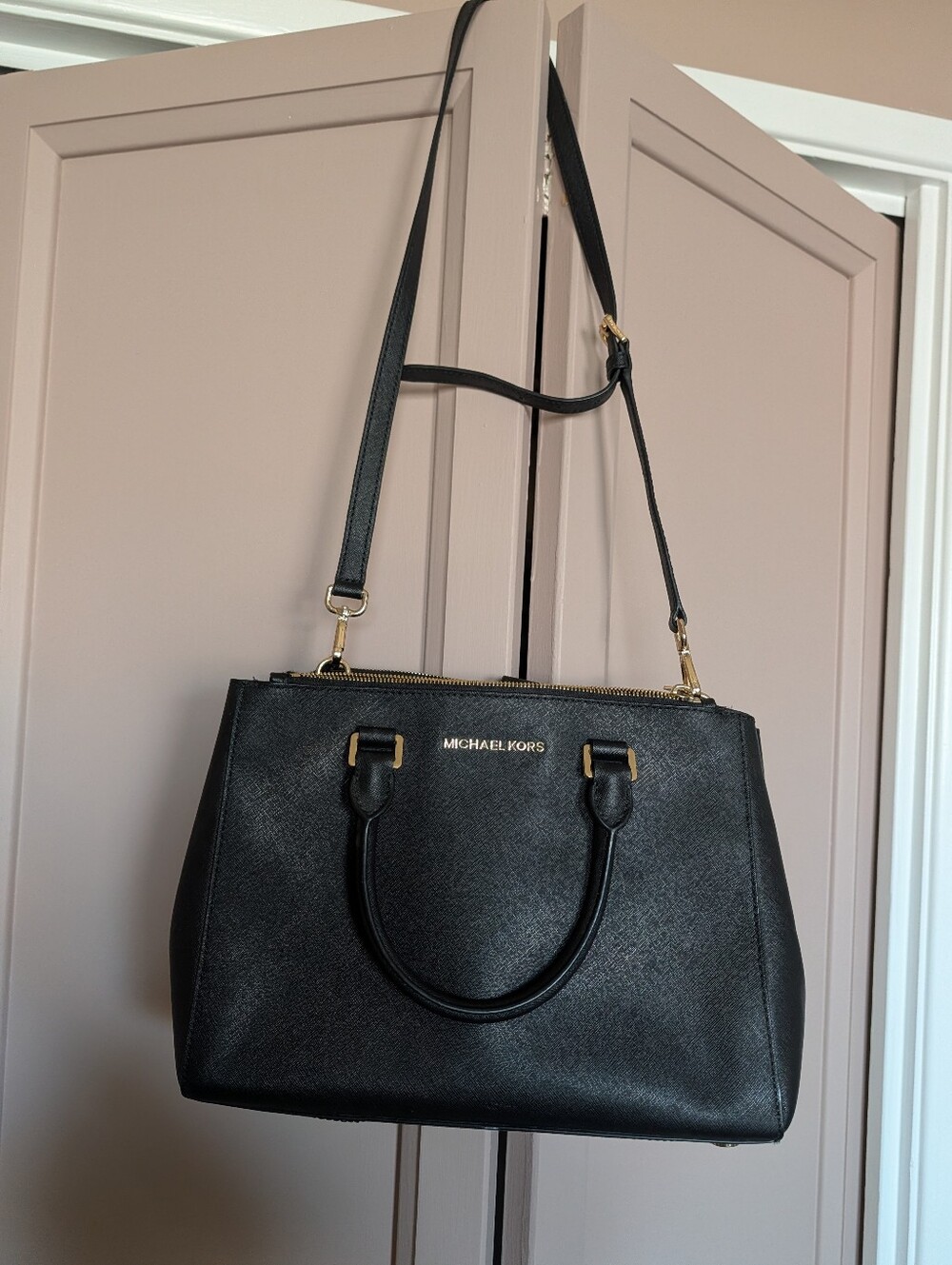Michael Kors Leather Bag
